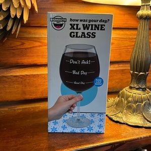 ⭐️NWT⭐️ 'Get Tipsy' Funny Wine 🍷 Glass